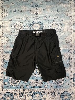 Denali Black Men's Cargo Shorts with‎ Adjustable Belt